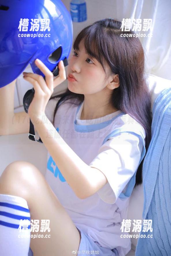 看来17c吃瓜的导航真靠谱，连前任都在路上蹦跶！
