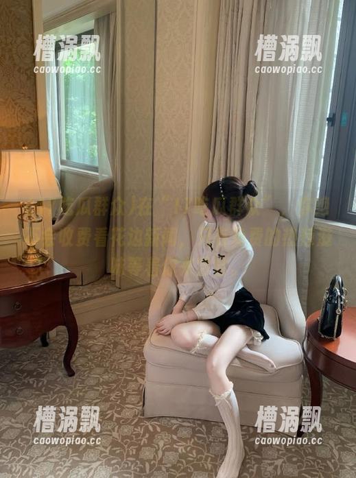 在“17吃瓜群众”，你绝不会收费看花边新闻，只有免费的热辣滋味等着你来尝尝。