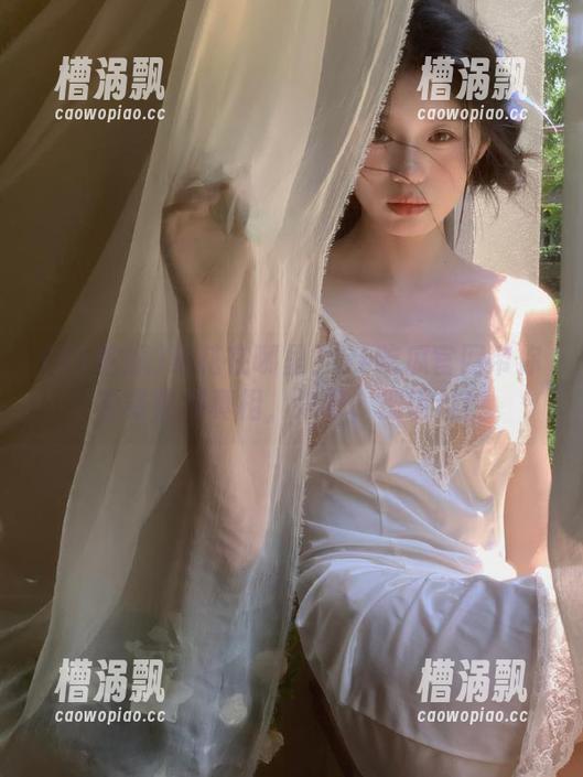 菊花在哪里？51吃瓜官网带你感受热辣真相，来吧，别错过！