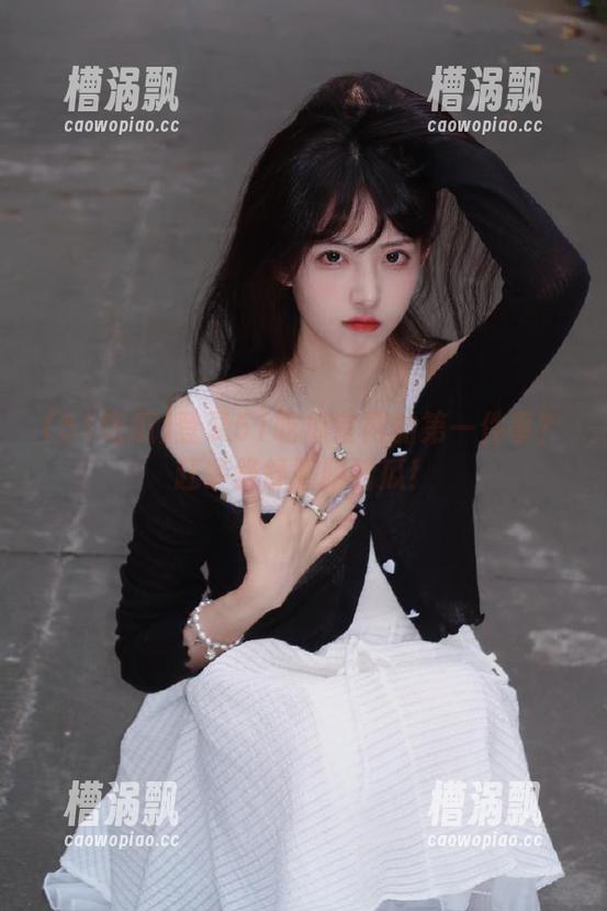 登录51吃瓜官网的第一件事？赶紧舒舒服服看瓜！