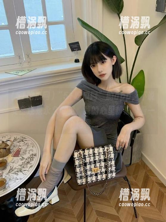“51吃瓜网”的app,不说安全还是永久可见,我的心里却总留着一个问号... “51吃瓜网”的app,不说安全还是永久可见,我的心里却总留着一个问号...