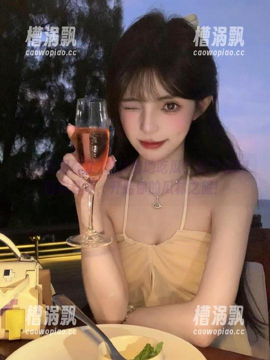 想优雅地吃瓜？先下载51朝阳群众，开始你的瓜林之旅！
