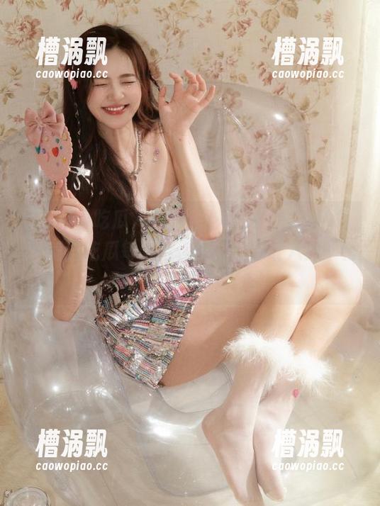 说说校园入口旁的八卦树，51每日吃瓜每天给你浇水，别让八卦干枯了哦！