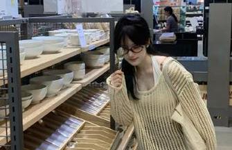 吃瓜网51爆料：阳光下的短袖衬衫杀手，又有更新！