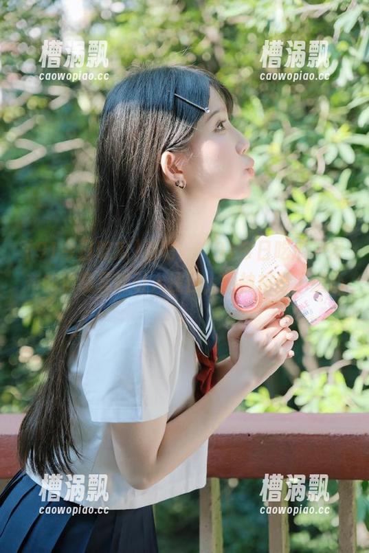 看吧，“91今日吃瓜”发布的消息又能引人注目，眼神却没了重心。