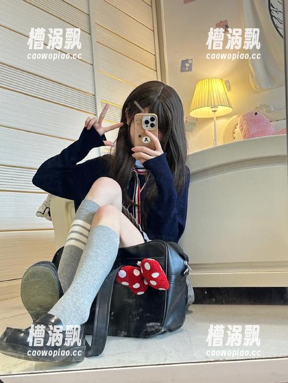 998.su首页的小剧场，一出又一出黑料让我欲罢不能！