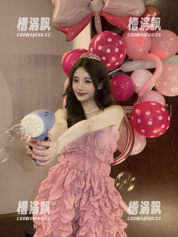 cgg分享的黑草，怎一个“不带虚情”了得，简直是“心动”的反义词。