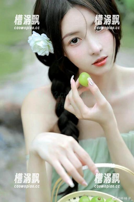 当我在hl02.co沉浸时，观看了多少荒唐与狗血？