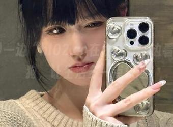 一边“hl02.co在线”，一边看我的狗，让生活多一点乐趣