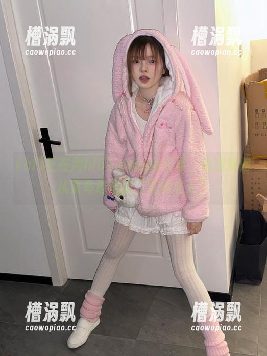 正在用hl02.coapp长草，看我如何从菜鸟进化成“吃瓜达人”