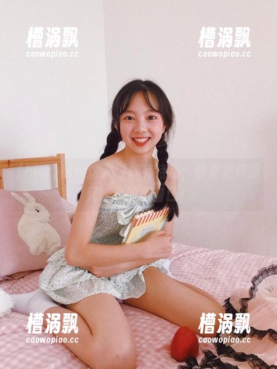 hlw这入口真有特色，简直是养眼又好奇的小窗口！
