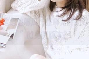边追边啃瓜，在哪儿能找到“hlw”的免费版本？