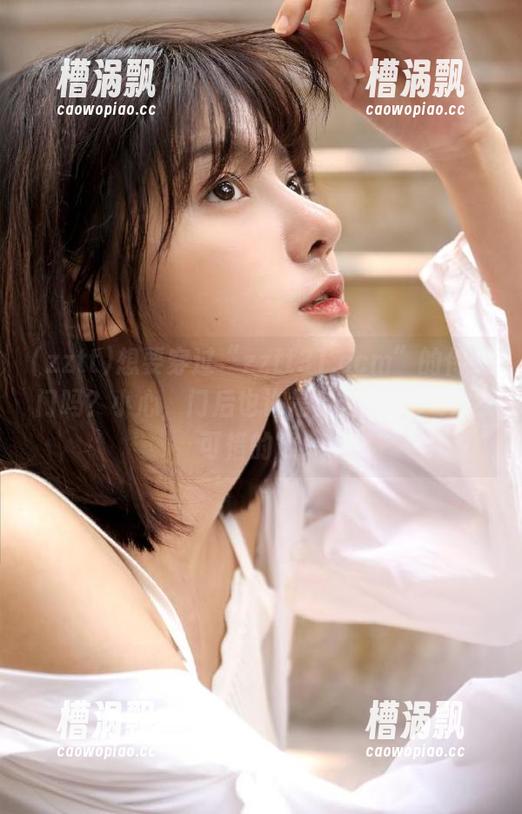 想要穿过“zztt31.ccm”的传送门吗？小心，门后也许是食之无味，弃之可惜的瓜！