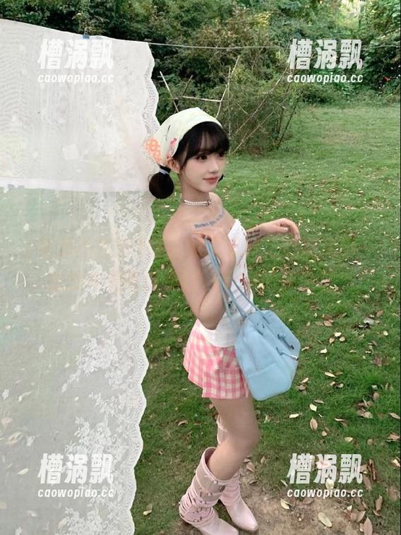 每次观看黑料，心潮澎湃，总想冲进吃瓜不打烊166的评论区。