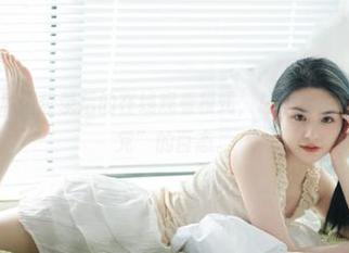 吃瓜网登录后的在线观看模式，总让我想起那些“酱油党”的百态。