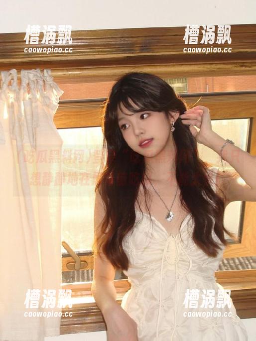 登录“吃瓜黑料网”，我只想静静地在屏幕前吃瓜，不能太快！