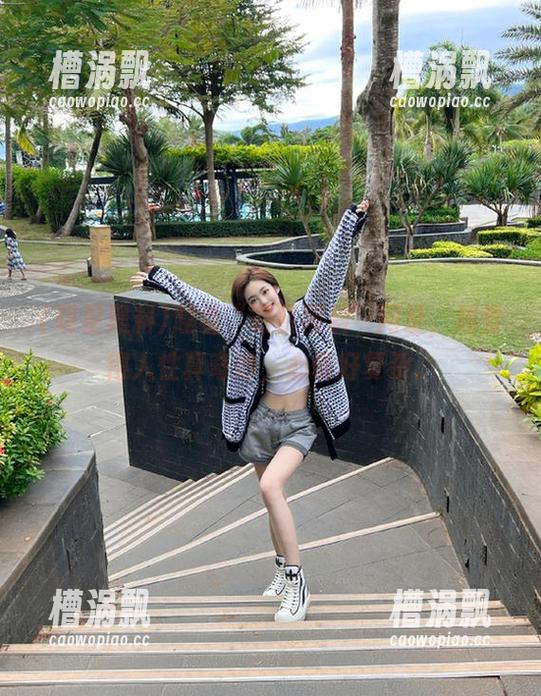 越看“明星黑料”网址，越觉得人性真奇妙，心情好复杂。
