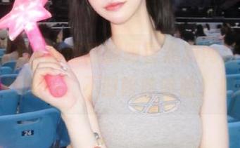 随便翻翻明星黑料网站，直达深夜奇妙游历，不时哈哈哈哈、哦唷唷。