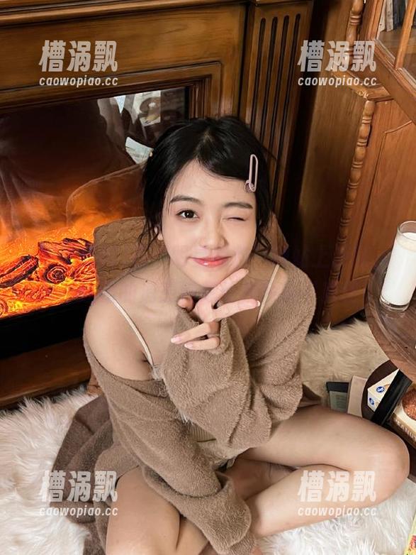 在“明星黑料”网站上游荡,永不迷路的消息好想给我多点干粮啊! 在“明星黑料”网站上游荡,永不迷路的消息好想给我多点干粮啊!