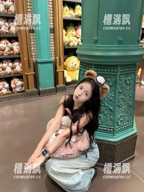 黑哥冲料：24小时不停歇的热搜线路，简直是吃瓜狂欢派对！