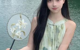 同事吃瓜不付费，黑料不打烊福利大放送，薪水缩水也得“吃瓜霸权”！