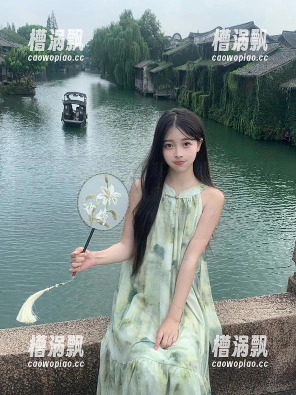 同事吃瓜不付费，黑料不打烊福利大放送，薪水缩水也得“吃瓜霸权”！