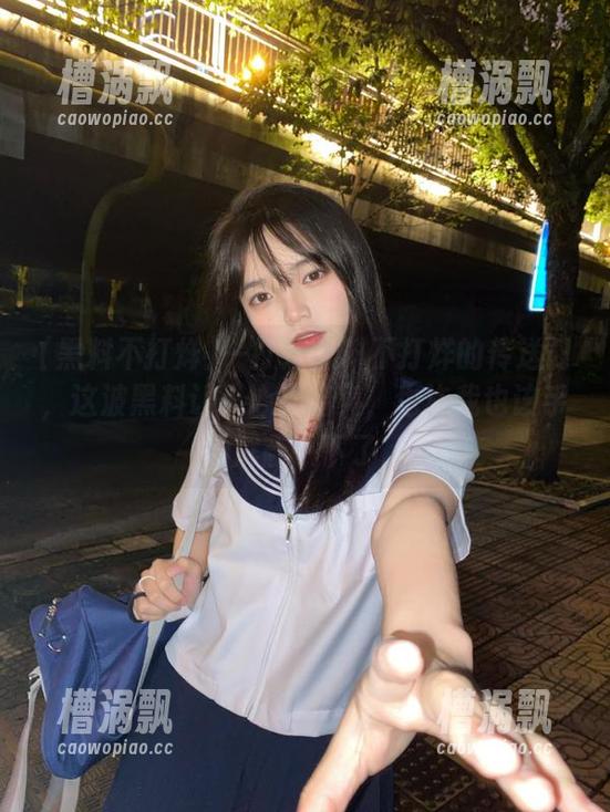 一打开黑料不打烊的传送门，这波黑料让人心里暗爽，也许我也该手动屏蔽一下了。