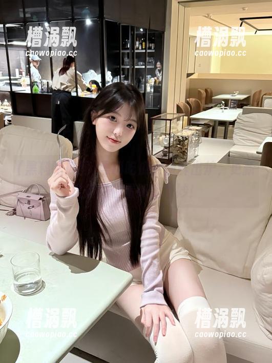 黑料吃瓜网新鲜出炉,更新之后的位置如此奇妙! 黑料吃瓜网新鲜出炉,更新之后的位置如此奇妙!