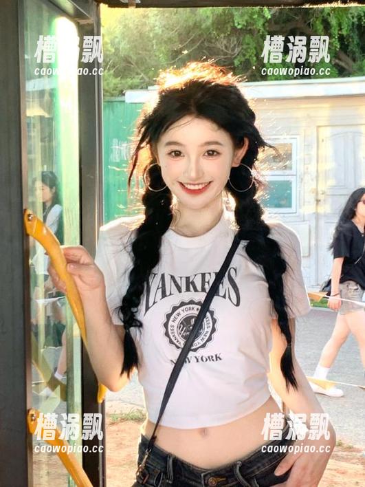 终于明白为啥这个视频能火，黑料正能量668su网红明星简直是个神操作。