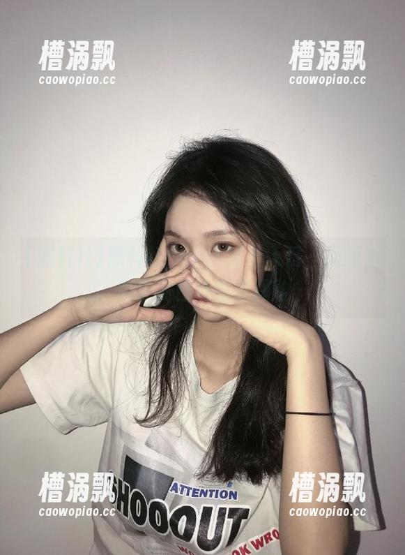 黑料社app，那个入口一闪而过，似乎在召唤我去探险…