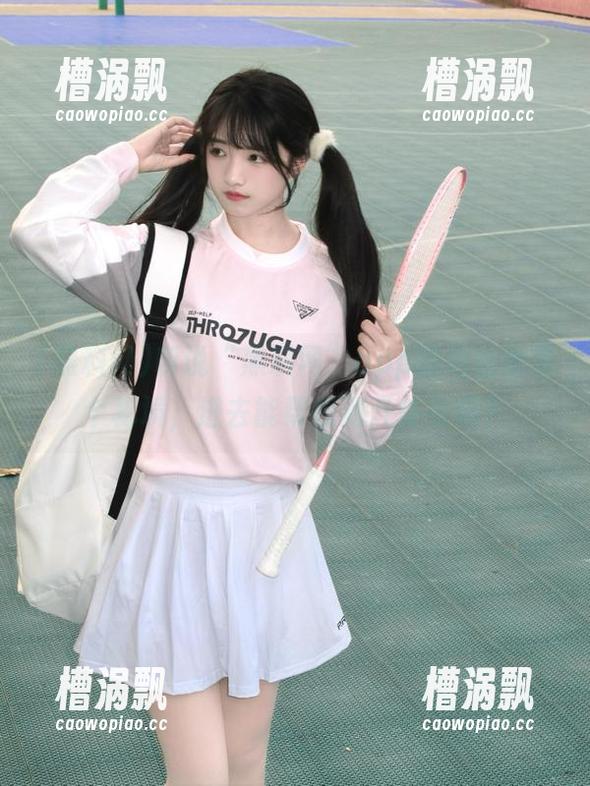 听说“黑料网”app的地址也是个秘境，进去能帮我剥开外衣吗？