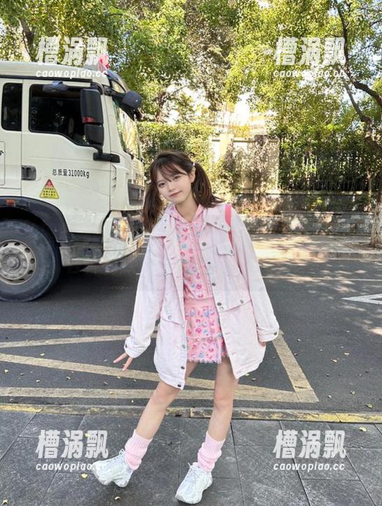在线围观黑料网曝：一秒产生各种幽默，还能提高吃瓜技术！